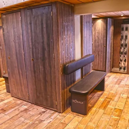 Winter - Excellent - Ae 301 Megeve